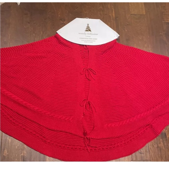 Wendy Bellissimo Holiday Christmas Tree Skirt Red crochet knit 54” Diameter - Picture 1 of 4